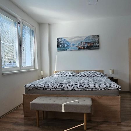 Rezidence Belehradska Leilighet Most Eksteriør bilde